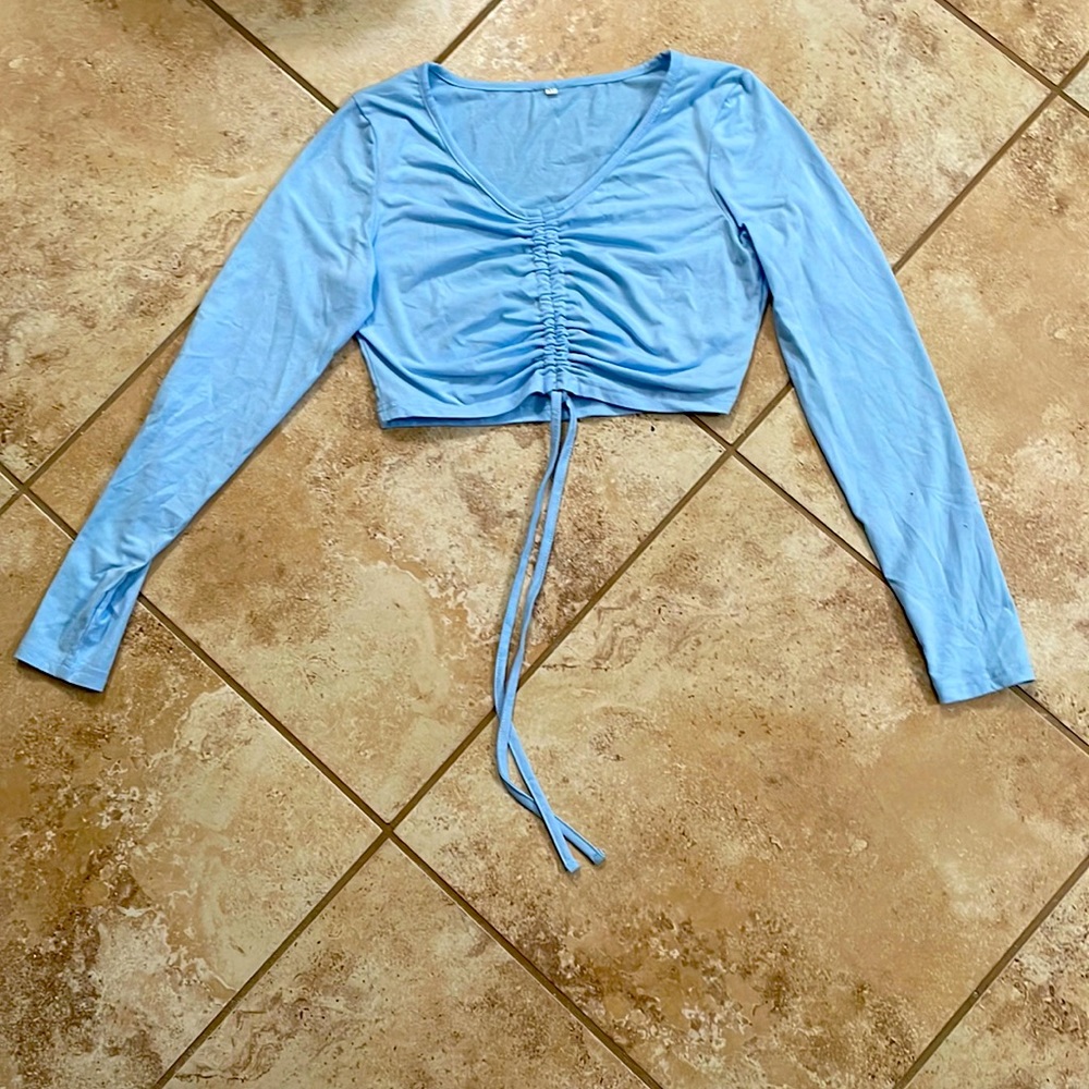 Blue long sleeved scrunch up top